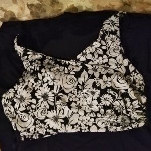Black & White One pce swimsuit w skirt NWOT